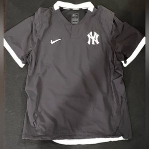New York Yankees short sleeve windbreaker (NIKE) large MLB